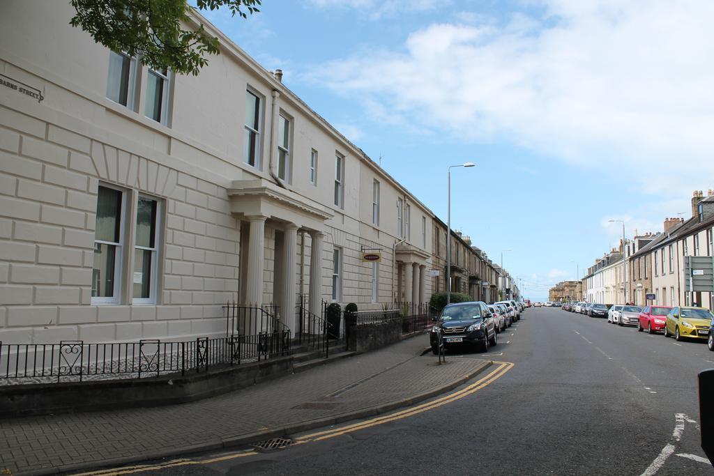 Townhouse Apartments Άυρ Δωμάτιο φωτογραφία