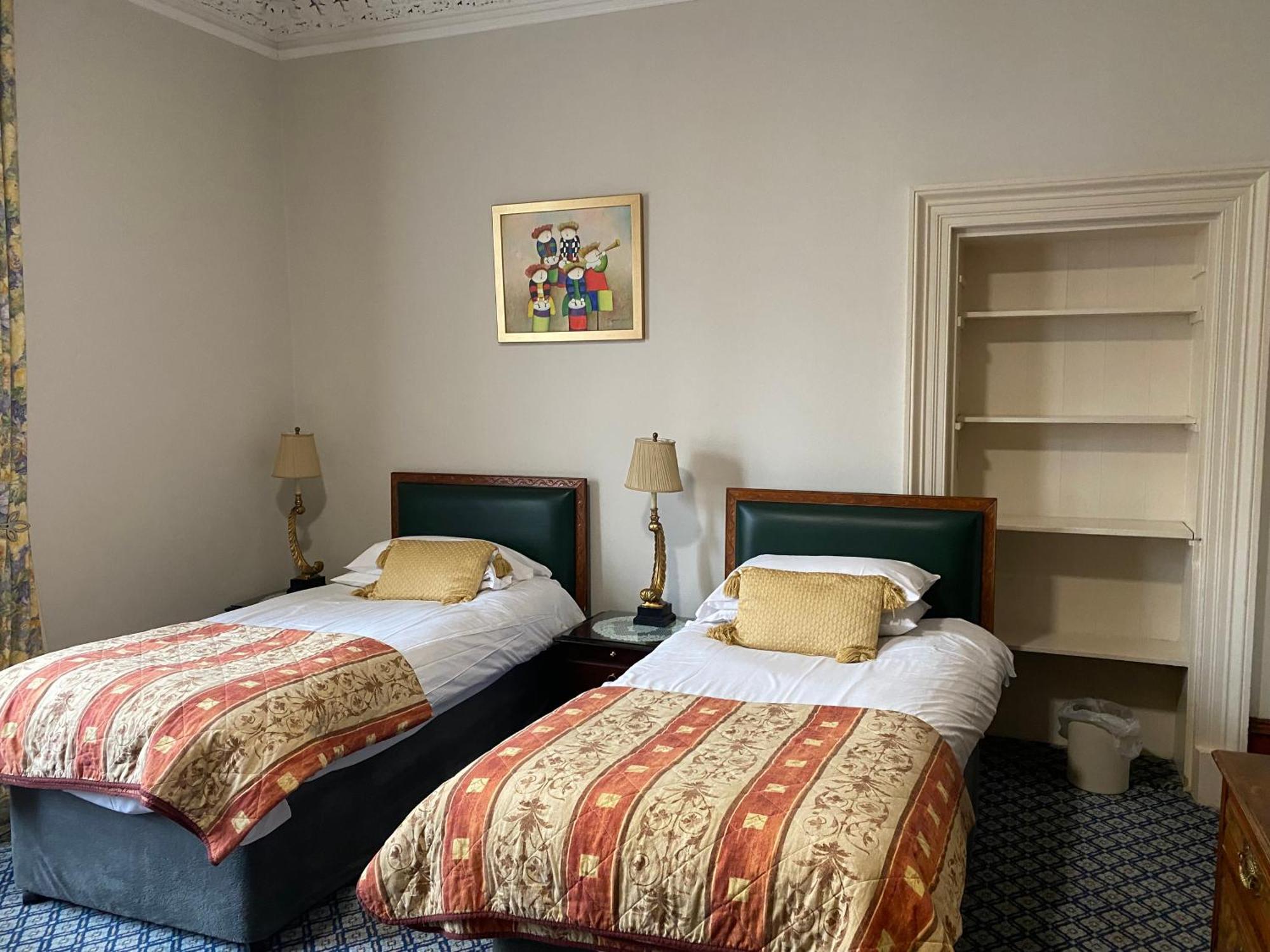 Townhouse Apartments Άυρ Εξωτερικό φωτογραφία